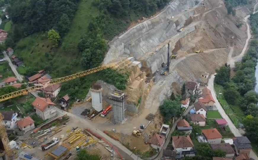 Pogledajte kako napreduju radovi na Koridoru Vc: Snimak dionice od tunela Zenica do Golubinje