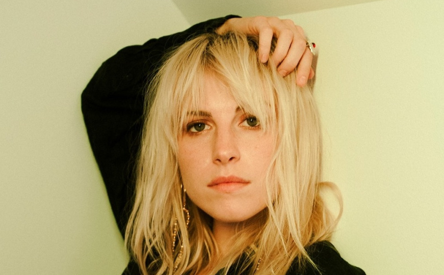 Hayley Williams - Glum