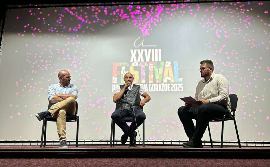 Publika u Goraždu imala priliku da pogleda dokumentarac "Samir Mehić Bowie - Pisma iz Srebrenice"