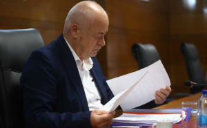 Arnautović: Dodiku oduzet mandat po sili zakona