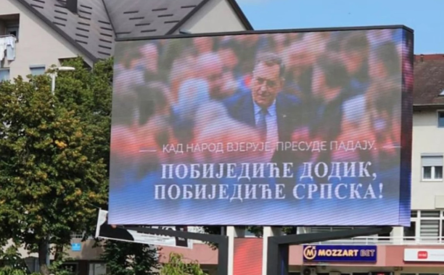 Dodik ponovo koristi bilborde: Poruke podrške stižu iz Teslića i Doboja