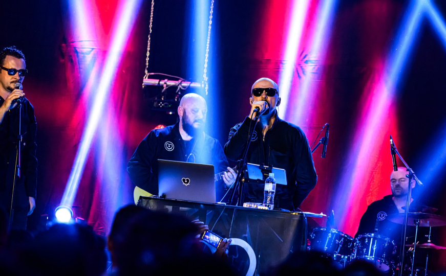 Tony Mahagony iz grupe Machina: O novom albumu "Folklor" i koncertu u Domu mladih