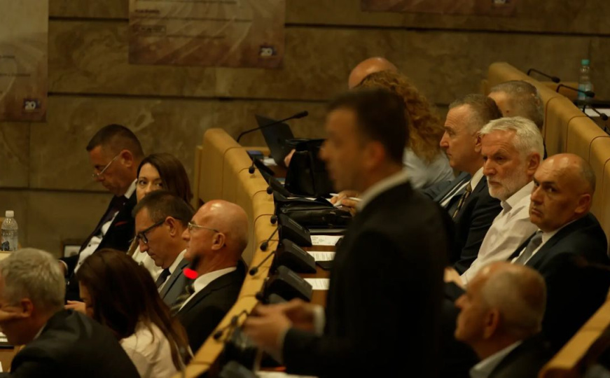 Slučaj Konta: Zašto tužioci izbjegavaju ispitati odgovornost federalnog zastupnika za ratne zločine?