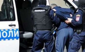 Samo u BiH: Pop ošamario pijanog muškarca, on izvadio nož i počeo ga juriti