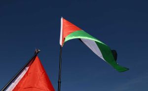 Poruka solidarnosti: Poslanici u italijanskom parlamentu došli odjeveni u boje palestinske zastave