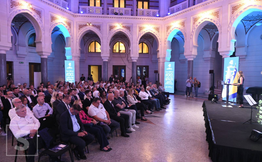 Stota godišnjica rođenja Alije Izetbegovića: U Vijećnici upriličen svečani program