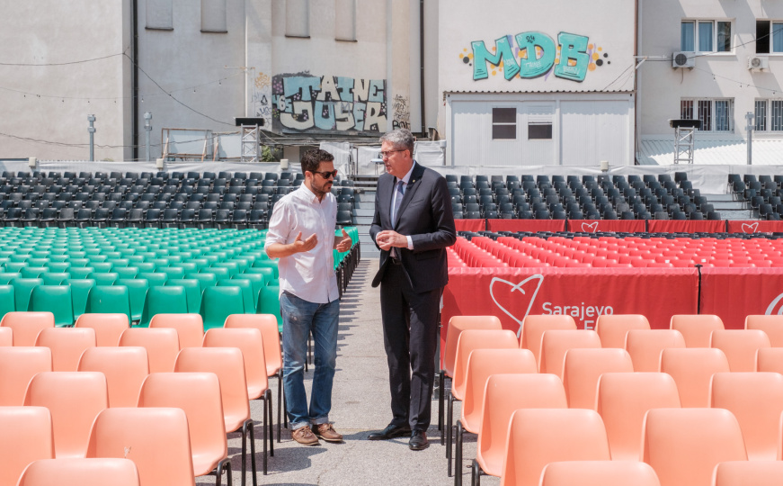 Gradonačelnik Sarajeva Avdić s direktorom SFF-a obišao festivalske lokacije