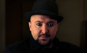Preživio je Srebrenicu, a danas je cijenjeni filmaš u Australiji: "Sve radim u čast ubijenog oca"