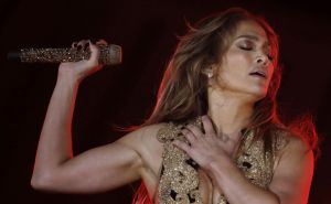 Jennifer Lopez imala neočekivanog gosta na pozornici: Fanovi oduševljeni njenom reakcijom