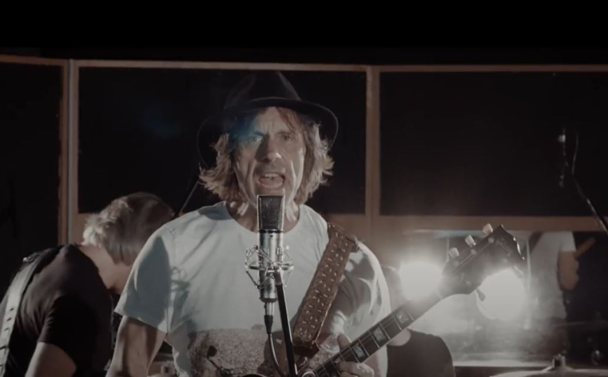 Aerodrom i "Obična ljubavna pjesma": Što kraja nema, a ni početka...