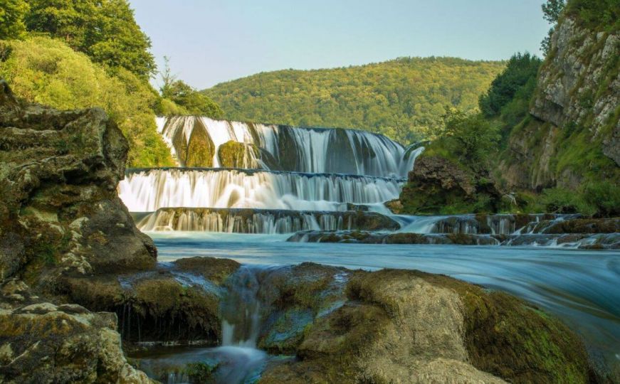Građanima prekipjelo: Traže hitne odgovore od nadležnih zbog rijeke Une