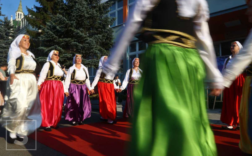 "Šetnica kulture": Sarajlije uživale u bogatom programu sadržaja iz Donjeg Vakufa, pogledajte