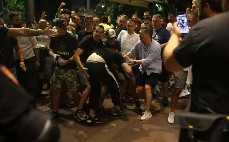 Protesti u Srbiji: Žandarmerija brutalno pretukla studenta u Nišu, oglasili se "blokaderi"