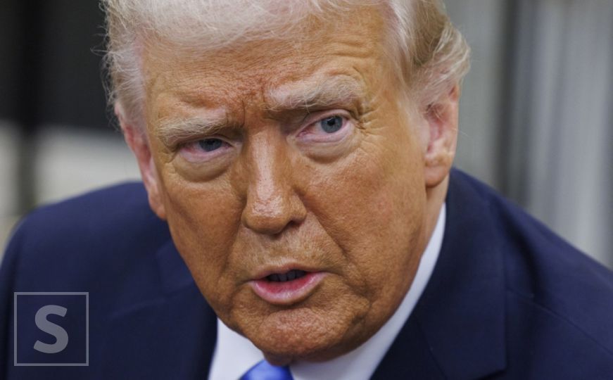 Trump se oglasio uoči sastanka s Putinom: Evo šta je poručio