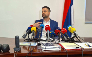 Amidžić tvrdi da su Bećirović i Komšić predložili državni budžet: "Napisan kao da su bacali grah"