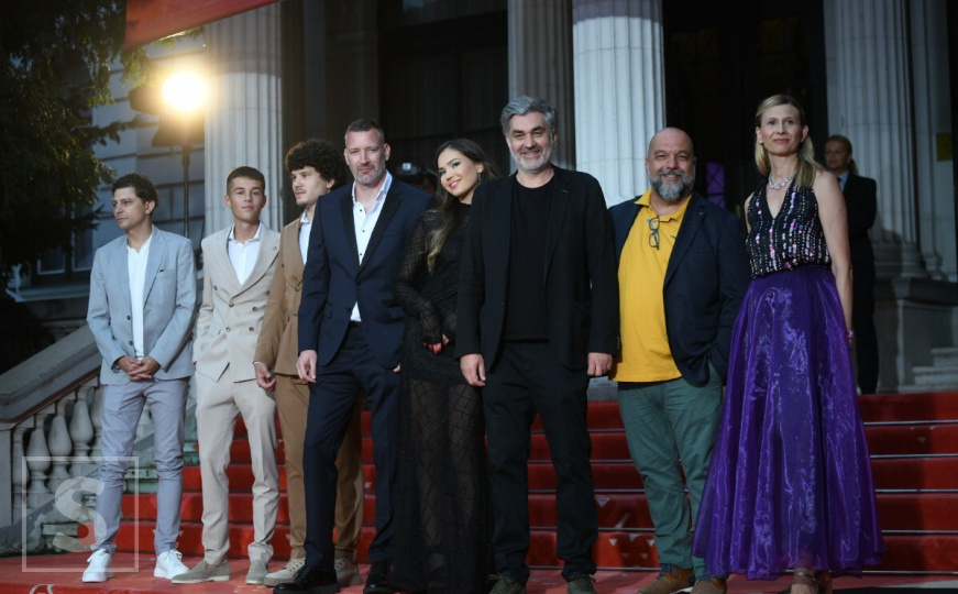 Druga noć Sarajevo film festivala: Evo ko je sve prošetao crvenim tepihom