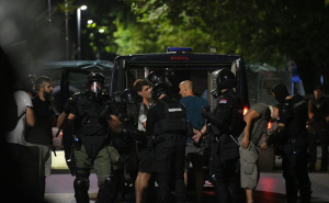 Četvrta večer sukoba u Srbiji, javio se Vučić i zaprijetio: 'Maske su pale, sve ćemo ih kazniti'