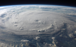 Ekstremna oluja putuje Atlantikom: Vjetrovi jačine 330 km/h, obaraju se historijski rekordi