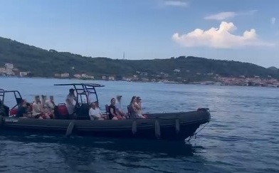 Mještanima prekipjelo, spriječili iskrcavanje turista na otok: "Ostavljaju smeće, ulaze u dvorišta"