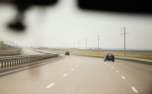 Otac izašao po kafu i zaboravio kćerke na odmorištu: Tek nakon 100 km puta shvatio da ih nema