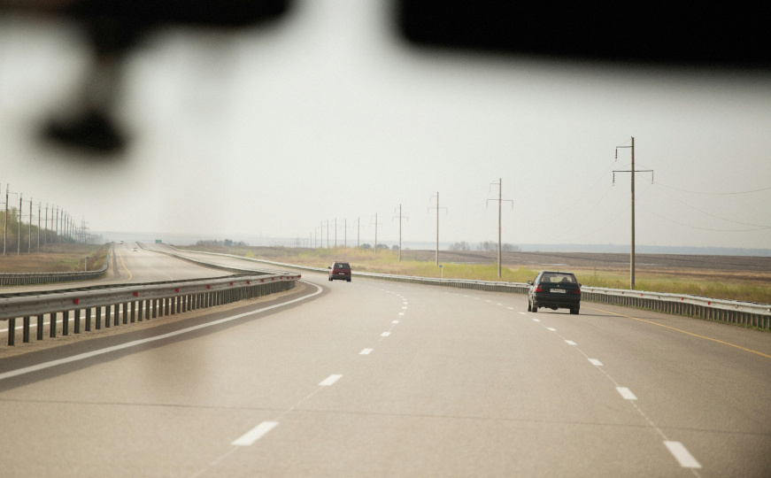 Otac izašao po kafu i zaboravio kćerke na odmorištu: Tek nakon 100 km puta shvatio da ih nema