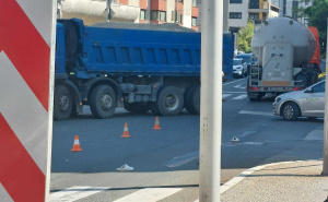 Teška nesreća u Konjicu: Cisterna udarila ženu, vozač uhapšen