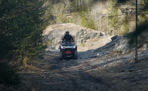 Nova nesreća s quadom u BiH: Teško povrijeđen 14-godišnjak