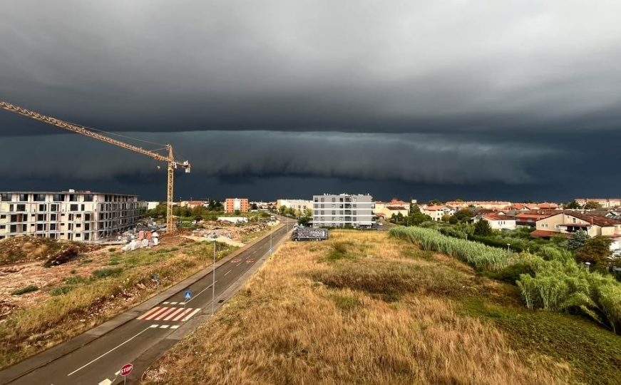 Nevrijeme dolazi u regiju: Objavljene prve fotografije uz poruku - "kakav monstrum stiže"