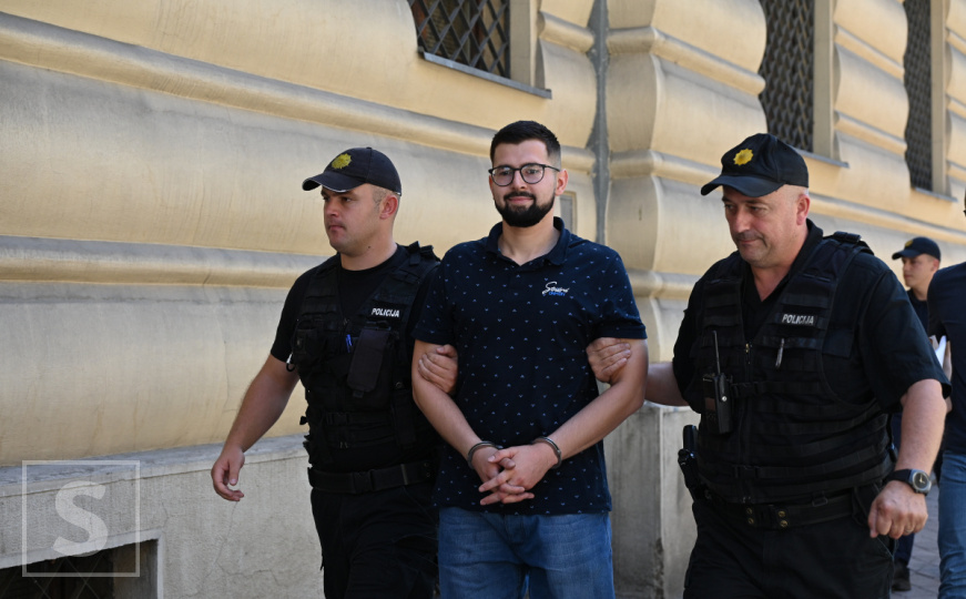 Abdulaziz predat Tužilaštvu KS: Pogledajte kako je izgledalo sprovođenje sina Sanina Muse