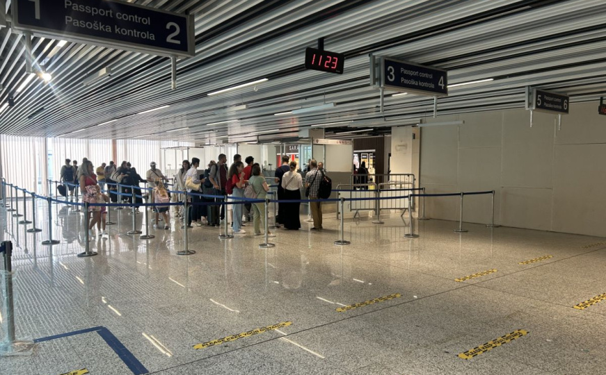 Epilog drame sa pasošima: Turisti iz Izraela sinoć napustili BIH i vratili se kući