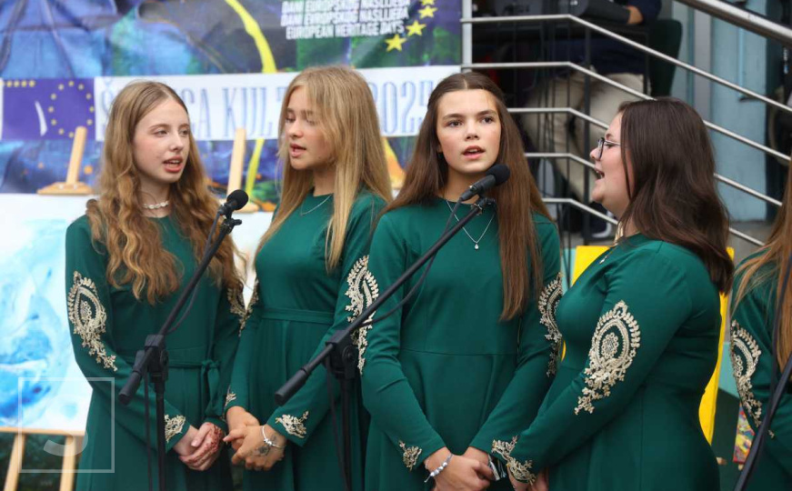 Šetnica kulture: Umjetnici iz Vareša predstavili kulturno blago u Sarajevu