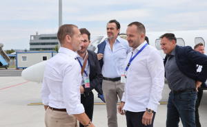 Aleksander Čeferin stigao u Sarajevo: Na aerodromu ga dočekao Vico Zeljković