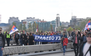 Hit: Vučićeve pristalice snimile himnu za kontramiting - poslušajte kako zvuči