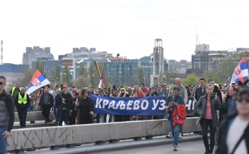 Hit: Vučićeve pristalice snimile himnu za kontramiting - poslušajte kako zvuči