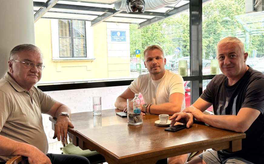 Borenović se sastao sa Stanivukovićem i Ivanićem: "Radikalizam i bahatost vladajućeg režima"
