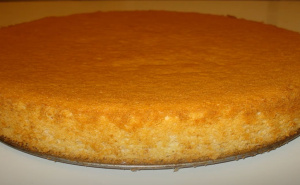 Poslastica koja se u Jugoslaviji često pravila: Da li ste probali "vodenu tortu"?