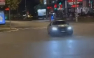 Bahatost na vrhuncu: Vozač "driftao" automobilom na glavnoj saobraćajnici u Sarajevu