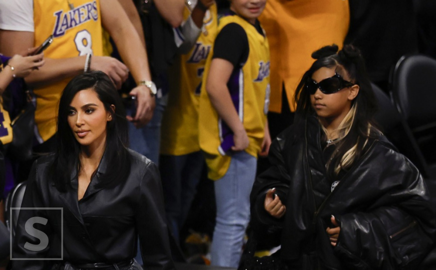 Kim Kardashian pod žestokim kritikama zbog odjeće kćerke: "Tako je neprikladno, ima tek 12 godina"