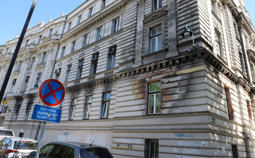 Počela sanacija fasade zgrade Kantona Sarajevo i Općine Centar: Radovi će koštati 1,75 miliona KM