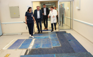 Nikšić i Konaković posjetili KCUS: Ranije uprave su ovo tretirale kao štedionicu, a ne kao bolnicu