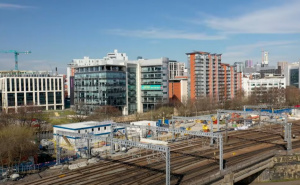 Horor u Velikoj Britaniji: Majka pronašla pogrebnicu kako 'gleda crtane filmove' s dvije mrtve bebe