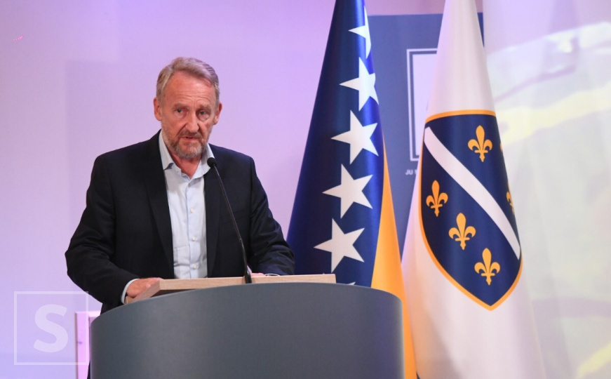 SDA se obrušila na Trojku: Svjesno su napravili ustupak sa teškim posljedicama po Bošnjake