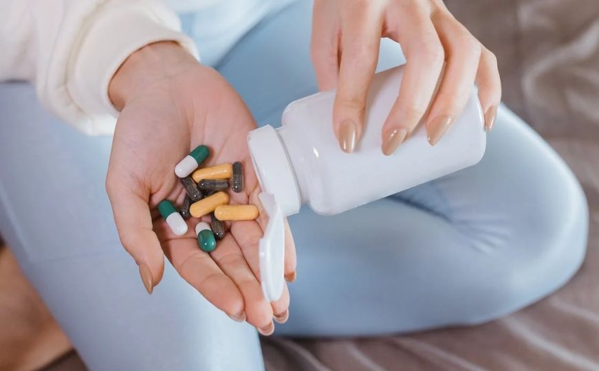 Online prevare ne poznaju granice: Tržište lažnim lijekovima putem interneta zastupljeno u BiH