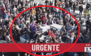 Dramatični prizori iz Buenos Airesa: Predsjednik Argentine jedva izvukao živu glavu