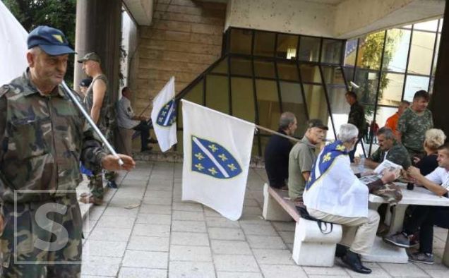 Aliefendić, Skopljak, Abdić i Žilić kritizirali Vladu FBiH: "Borci su ponovo taoci politike"