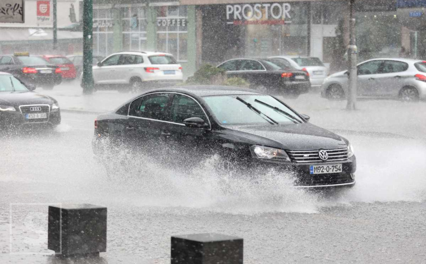 BH Meteo upozorava: Kiša stiže u ove dijelove BiH, temperature padaju za 15°C