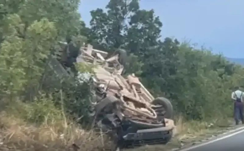 Teška saobraćajna nesreća u Hercegovini, četiri osobe povrijeđene