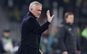 Mourinho se vraća u Premier ligu Engleske? Mediji predviđaju da će uskoro preuzeti ovaj tim