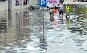 Potop u dolini Neretve: Metković pod vodom. Više od 30 dojava o poplavama, vatrogasci na terenu