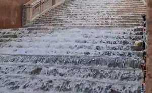 Snažno nevrijeme pogodilo Dubrovnik: Rijeke vode tekle niz gradske ulice